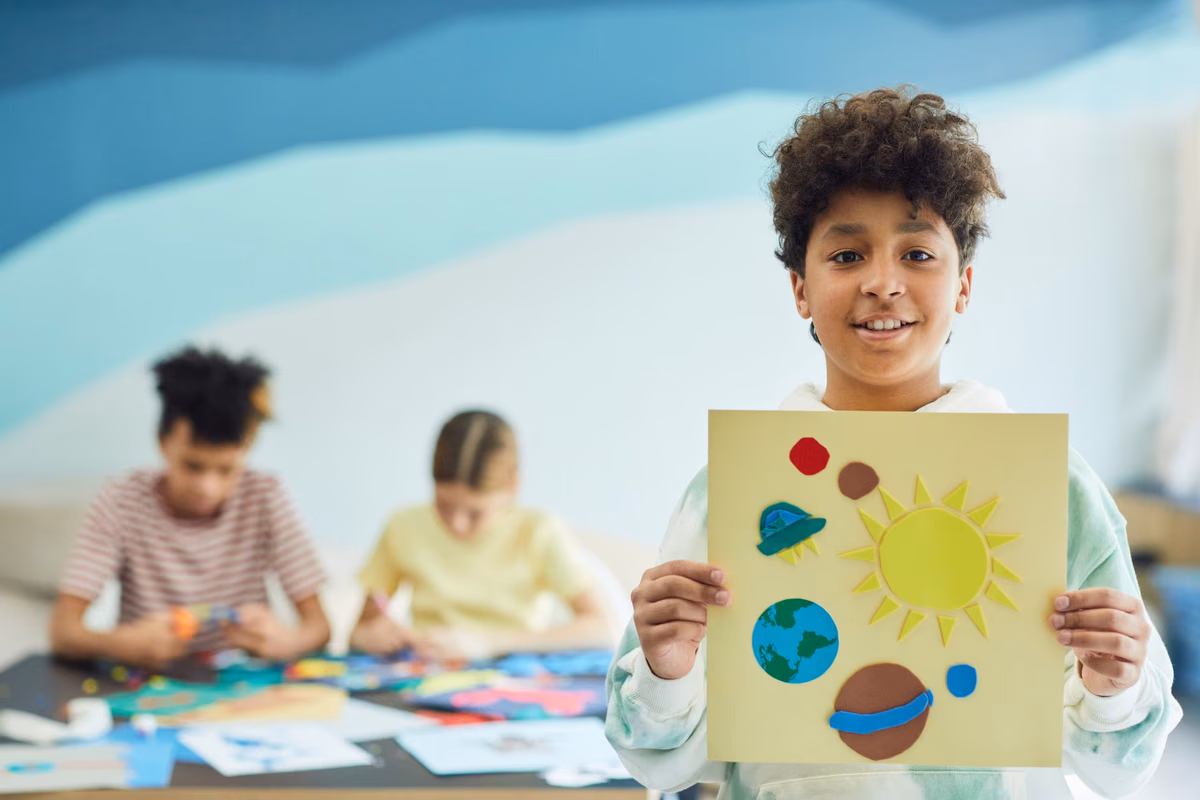 Le système solaire pour les enfants : ils apprendront en s'amusant !
