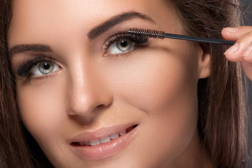 Rehaussement de cils coréen : la méthode sans colle qui remplace le lash lift classique